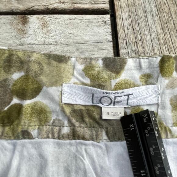 Anne Taylor Loft Womens Size 4 Mini Skirt Dotted Green Tan White Ruffled Lined - Picture 11 of 15